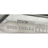KRATKA ZDERZAKA LEWA PRZÓD FOCUS MK3 POŁYSK PÓŁOTWARTA BM51-17K947-C