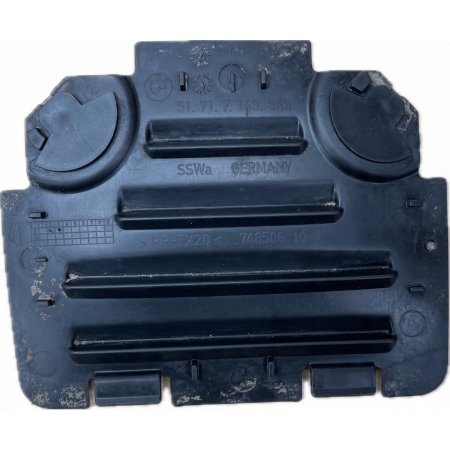 BMW E82 E88 E90 E91 M-PAKIET ZAŚLPKA NADKOLA PRZÓD 7143849