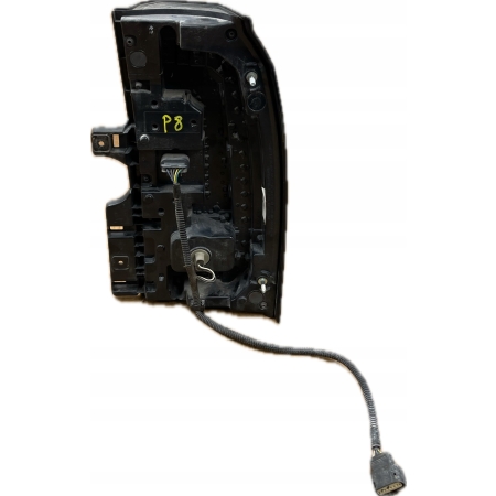 P8 GMC YUKON XL DENALI IV 2015 - LAMPA TYŁ LEWA TYLNA 84536242