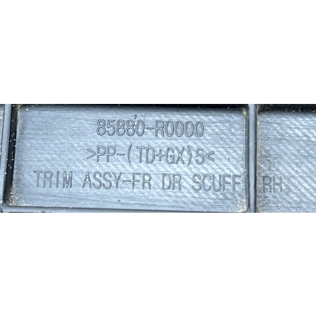 B3 KIA CARNIVAL IV 2020 - LISTWA NAKŁADKA PROGOWA PRAWA  PRZÓD 85880-R0000