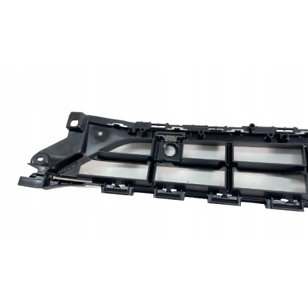 AUDI Q2 KRATKA ZDERZAKA ŚRODKOWA OEM ORYGINAŁ 81A807647L
