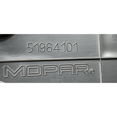 ALFA ROMEO STELVIO PODKŁADKA TABLICY REJESTRACYJNEJ TYŁ 51964101