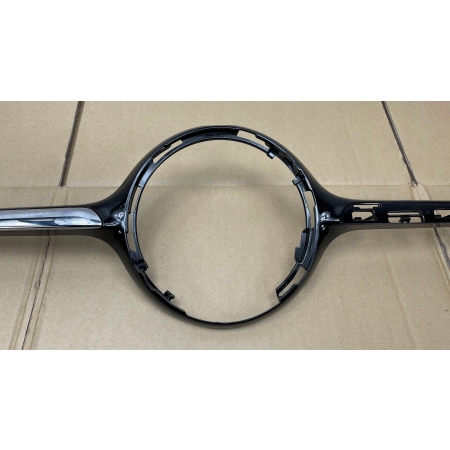 MERCEDES C-KLASA W206 AMG LISTWA GRILLA ATRAPY A2068885000