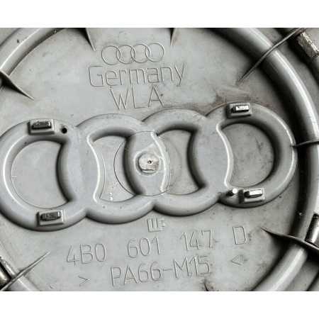 AK223 KOŁPAK 16 AUDI A6 C5 A4 B6 B7 4B0601147D ORYGINAŁ
