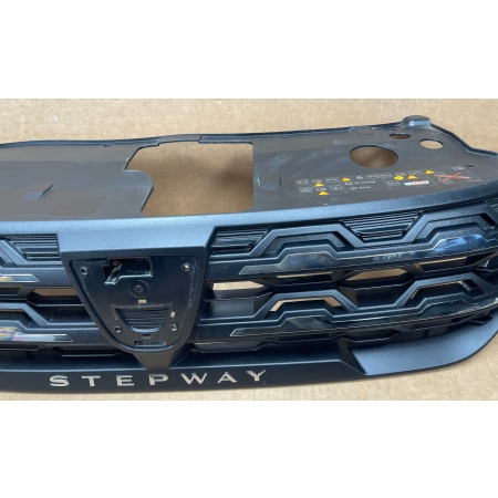 DACIA DUSTER III 3 2020 - STEPWAY ATRAPA GRILL  623109073R