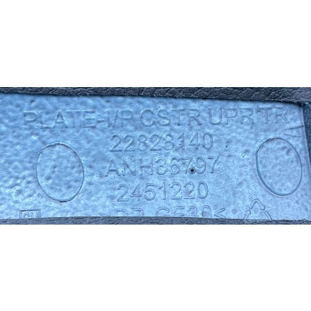 O2 CADILLAC ESCALADE IV 2014 -  LISTWA OSŁONA DESKI KONSOLI 22828140