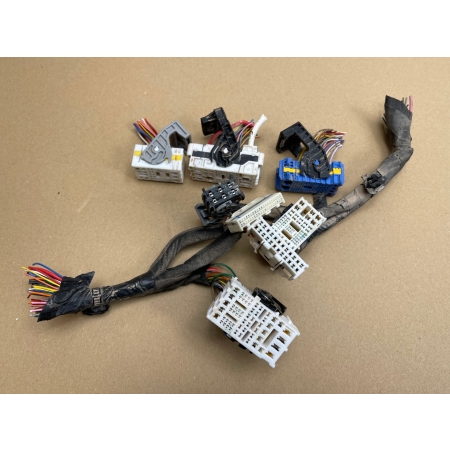 B3 KIA CARNIVAL IV 2020 - KOSTKA WTYCZKA PLUG WIĄZKI PRZEWODÓW