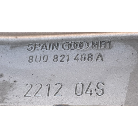 AUDI Q3 8U 2011 - BŁOTNIK PRZÓD PRZEDNI PRAWY ORYGINAŁ 8U0821468A