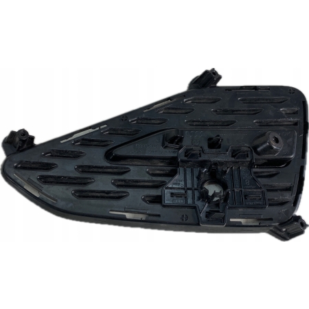 AUDI Q2 LIFT KRATKA ZDERZAKA PRAWA TYŁ 81A807882