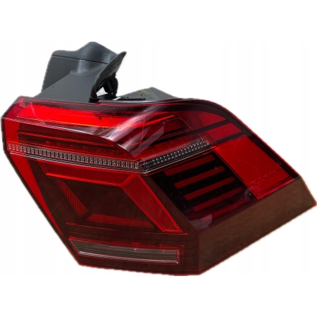 VW TIGUAN II LIFT LAMPA TYLNA TYŁ PRAWA LED 5NA945208K 23.03.22