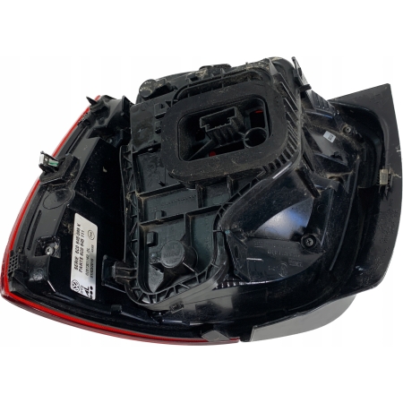 VW POLO VI 6C 14- LAMPA LEWA TYŁ 6C0945095K