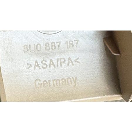 B1 PORSCHE MACAN S 2015 ZAŚLEPKA MOCOWAŃ ISOFIX 8U0887233B 8U0887187
