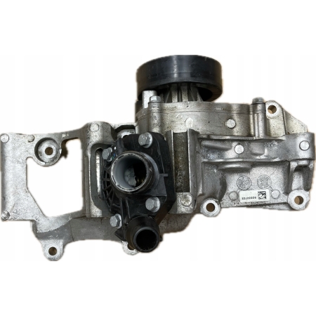 BMW F39 F45 F46 F48 MINI F55 F56 F60 POMPA WODY OBUDOWA TERMOSTATU 8601366