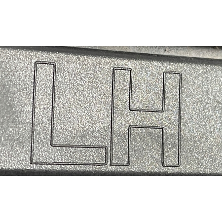 KRATKA ZDERZAKA LEWA PRZÓD FOCUS MK3 POŁYSK PÓŁOTWARTA BM51-17K947-C