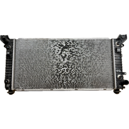 P8 GMC YUKON XL DENALI IV 2015 - 6.2 V8 CHŁODNICA WODY 84164905 84621018