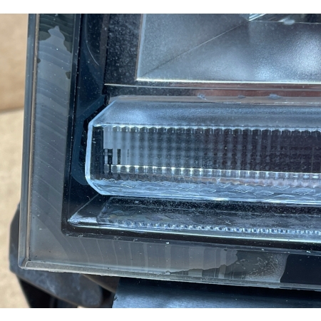 P8 GMC YUKON XL DENALI IV 2015 - LAMPA PRZÓD LEWA XENON KOMPLETNA 84564095