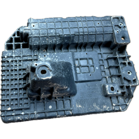 B3 KIA CARNIVAL IV 2020 - PODSTAWA OBUDOWA AKUMULATORA 37150-R0000