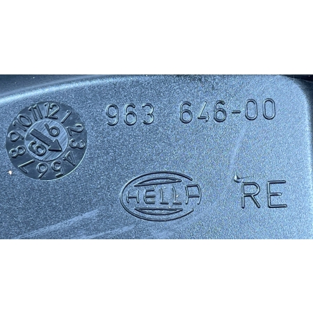 VW BORA ZAŚLEPKA DEKIELEK LAMPY PRAWY HELLA 963646-00