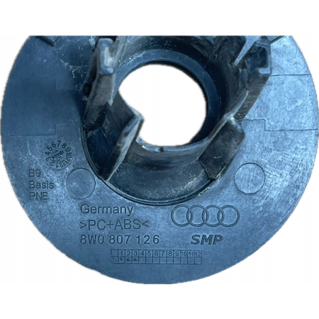 K122 AUDI A4 B9 8W MOCOWANIE KOSZYKI ZAŚLEPKA PDC PRZÓD 8W0807437