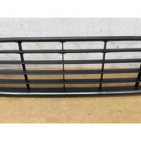 VW TOURAN I LIFT 2010 - ATRAPA KRATKA CHROM ZDERZAKA PRZÓD 1T0853677D