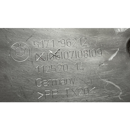 BMW 5 G60 PODSZYBIE  PLASTIKOWE OSŁONA PODSZYBIA 9621247