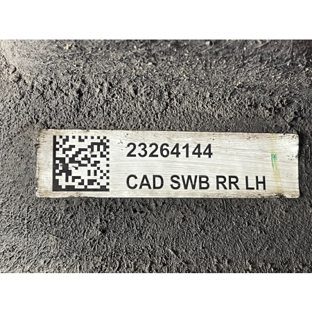 O2 CADILLAC ESCALADE IV 2014 - ORYGINAŁ NADKOLE LEWE TYŁ GM 23264144