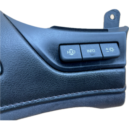 O2 CADILLAC ESCALADE IV 2014 -  PANEL HUD INFO OSŁONA DESKI KRATKA 84242806