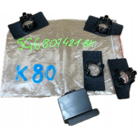 K80 VW GOLF VII LIFT HB MOCOWANIE KOSZYKI ZAŚLEPKA PDC TYŁ 5G6807421BK