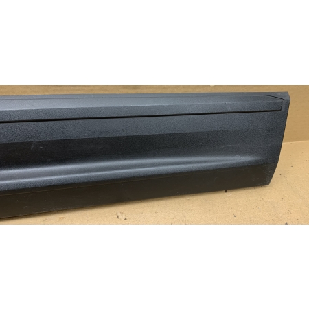 L40 OPEL GRANDLAND II 2024 - PRAWA LISTWA DRZWI PRZÓD 9847689580