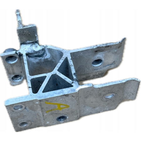 BMW X5 G05 G06 UCHWYT CHŁODNIC ADAPTER WSPORNIK MOCOWANIE PRAWY 7421636