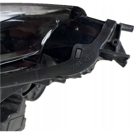 OPEL CROSSLAND X LIFT LAMPA PRAWA FULL LED 1687836080 17.07.2023