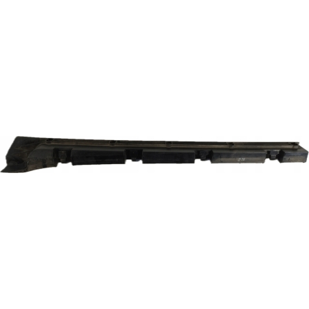 MERCEDES ML W164 ŚLIZG PROGU PRAWY MOCOWANIE A1646981427
