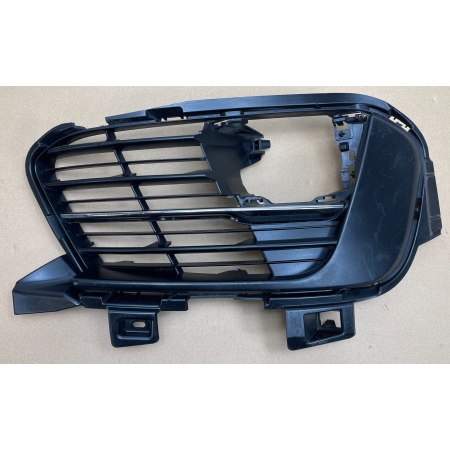 PEUGEOT 308 T9 LIFT 2017 - KRATKA ZDERZAKA PRAWA PRZÓD CHROM AA38255582