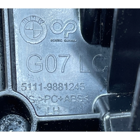 BMW X7 G07 LCI LIFT ŚLIZG ZDERZAKA MOCOWANIE LEWY PRZÓD 9881245
