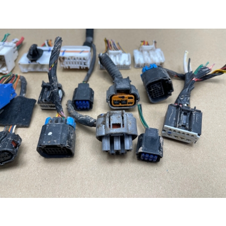 B3 KIA CARNIVAL IV 2020 - KOSTKA WTYCZKA PLUG WIĄZKI PRZEWODÓW ORYGINAŁ