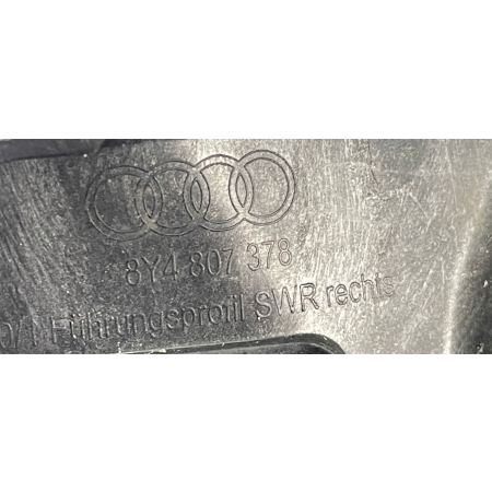 AUDI A3 8Y ŚLIZG MOCOWANIE ZDERZAKA PRAWY TYŁ 8Y4807378 ORYGINAŁ