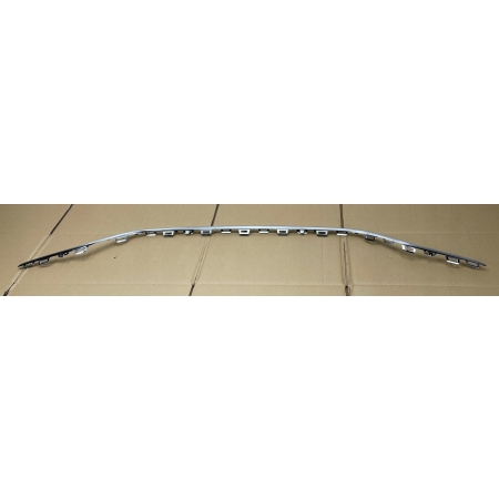 MERCEDES A-KLASA W177 LISTWA CHROM ZDERZAKA PRZÓD A1778855601