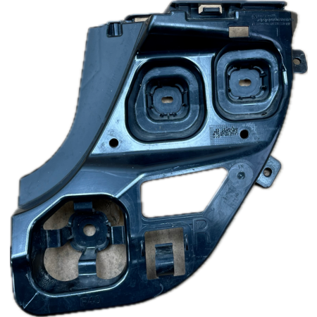 BMW 1 F40 ŚLIZG MOCOWANIE ZDERZAKA PRAWY TYŁ TYLNY TYLNE 7461398