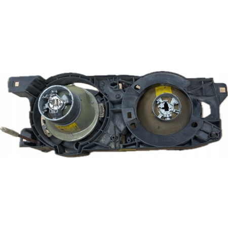 BMW 5 E34 LAMPA PRAWA PRZÓD PRZEDNIA 8351566
