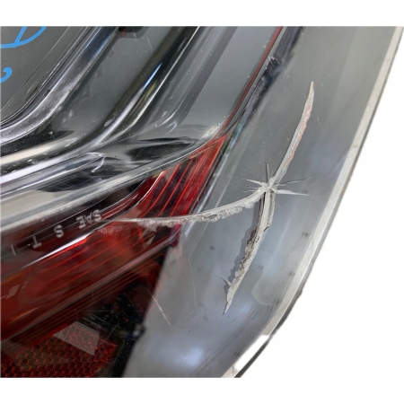 A2 LAMBORGHINI HURACAN LAMPA PRAWA TYLNA TYŁ EU 4T0945096