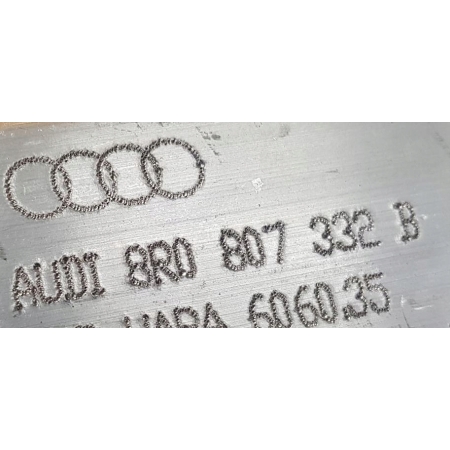 STREFA ZGNIOTU SZTYCA PRAWA BELKI TYŁ AUDI Q5 8R