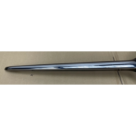 MERCEDES C-KLASA W206 AMG LISTWA GRILLA ATRAPY A2068885000