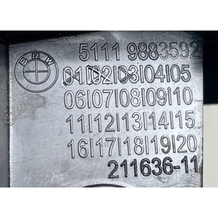 BMW X1 U11 ŚLIZG ZDERZAKA PRZÓD PRAWY ORGINAŁ 9883592