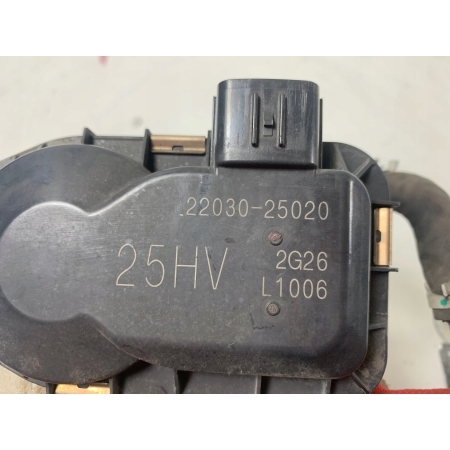 P4 TOYOTA RAV4 V 5 2020 - PRZEPUSTNICA POWIETRZA 22030-25020