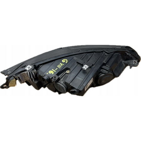 G8-16 VW GOLF VIII 19 - LAMPA LEWA PRZÓD FULL LED 5H1941029 16.01.20 10:50