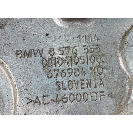 U5 BMW F32 F33 F36 2.0 B48 OBUDOWA OSŁONA ROZRZĄDU 8576355