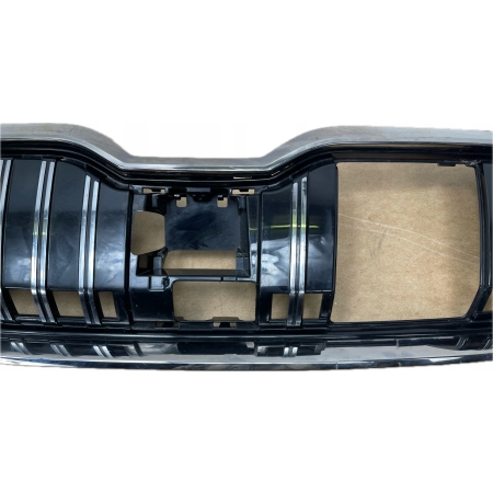 SKODA SUPERB III LIFT GRILL ATRAPA 3V0853653J