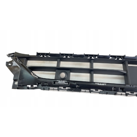 AUDI Q2 KRATKA ZDERZAKA ŚRODKOWA OEM ORYGINAŁ 81A807647L