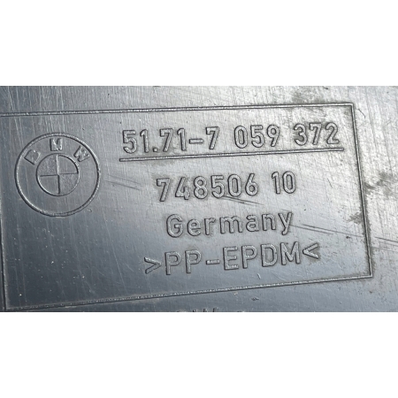 B79 BMW 1 E81 E87 NADKOLE PRAWE PRZÓD 7059372