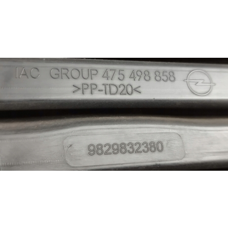 KRATKA ZDERZAKA ŚRODKOWA PRZÓD OPEL CORSA F POD PDC 9829832380